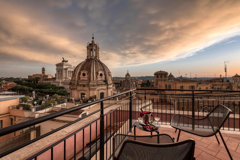 Rione II Trevi Hotel | H10 Palazzo Galla