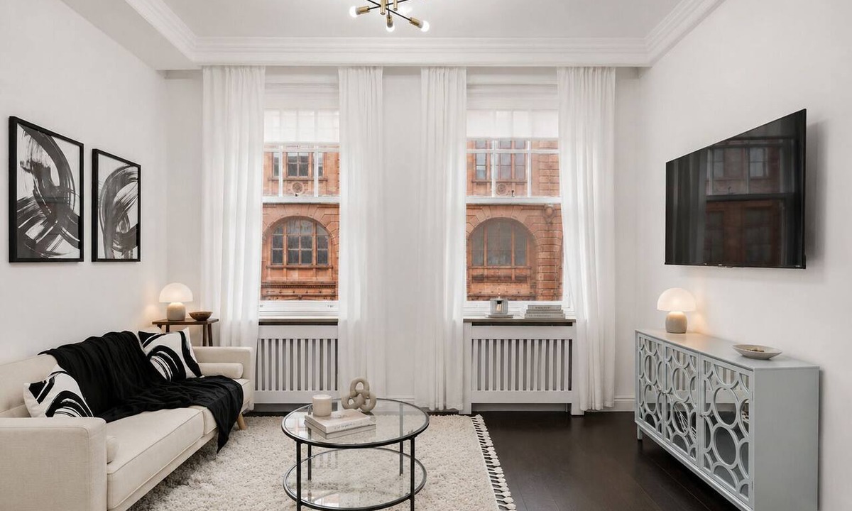 Brompton & Hans Town Apartment | Hans Road Flat