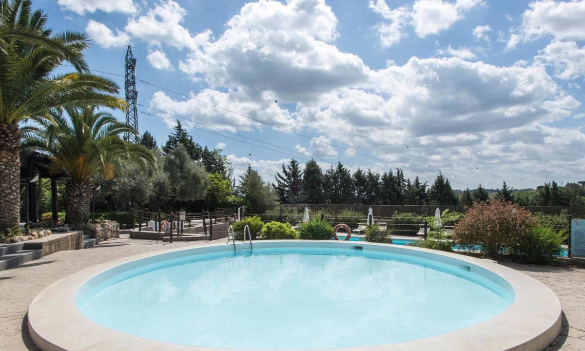 Zona LVIII Prima Porta RV Rental | Happy Village & Camping