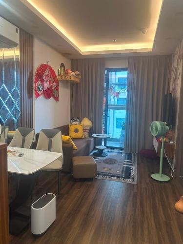 Le Chan Apartment | High-End apartment 2 bed furnished prime location