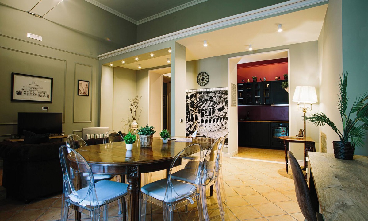 Santa Maria Capua Vetere Apartment | Historic mansion with Vanvitellian frescoes