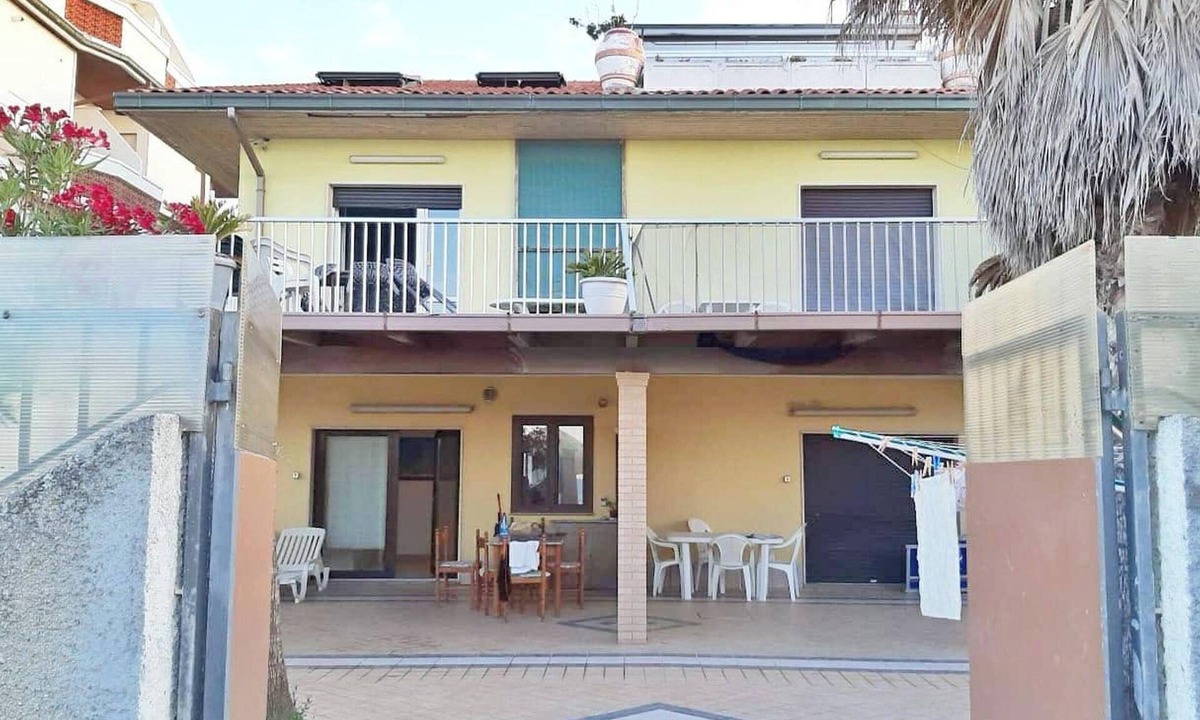 Francavilla al Mare Apartment | Homerez - Peaceful studio in Francavilla al Mare