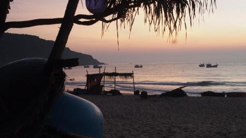 Tuy An Hotel | Homestay Nắng Mai Beach