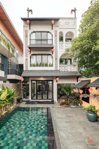 Hoi An City Centre Villa | Hometown Mộc 7-Bedroom Pool Villa Near Hoi An Old Town