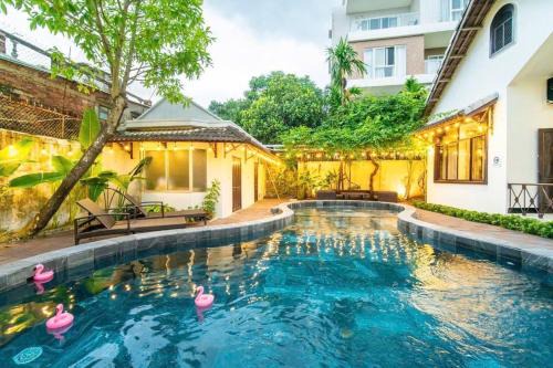 Ngu Hanh Son Apartment | Hometown Seapearl 6 Bedroom Pool Villa Da Nang