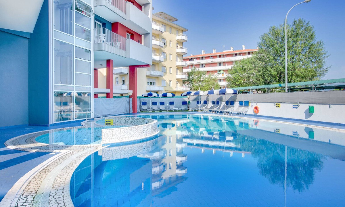 Porto Santa Margherita Hotel | Hotel Ambassador