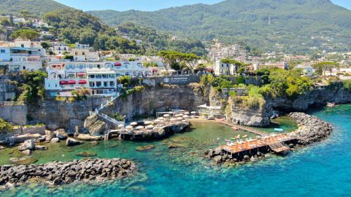 Casamicciola Terme Hotel | Hotel La Madonnina
