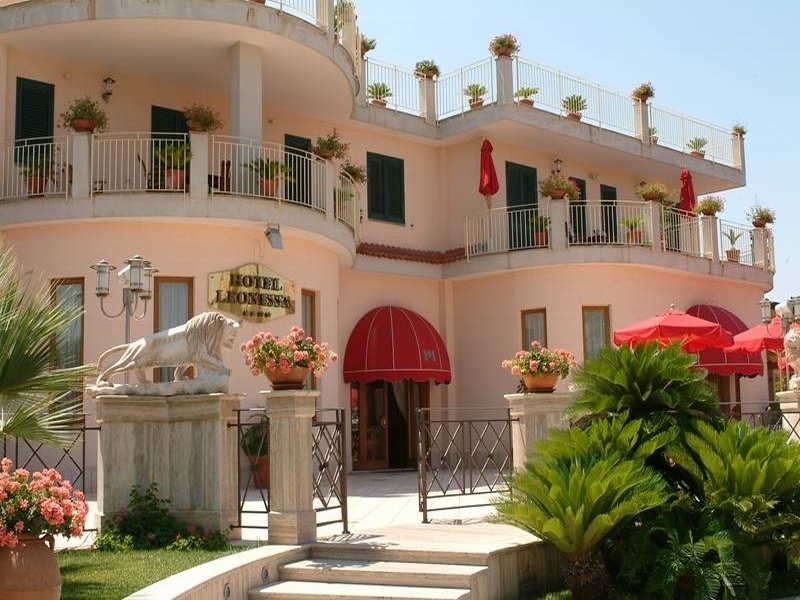 Volla Hotel | Hotel Leonessa