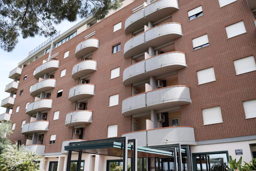 Pomezia Hotel | Hotel Palace 2000