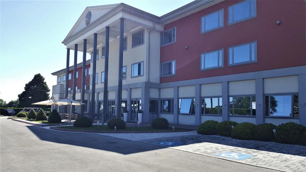 Mira Hotel | Hotel Poppi