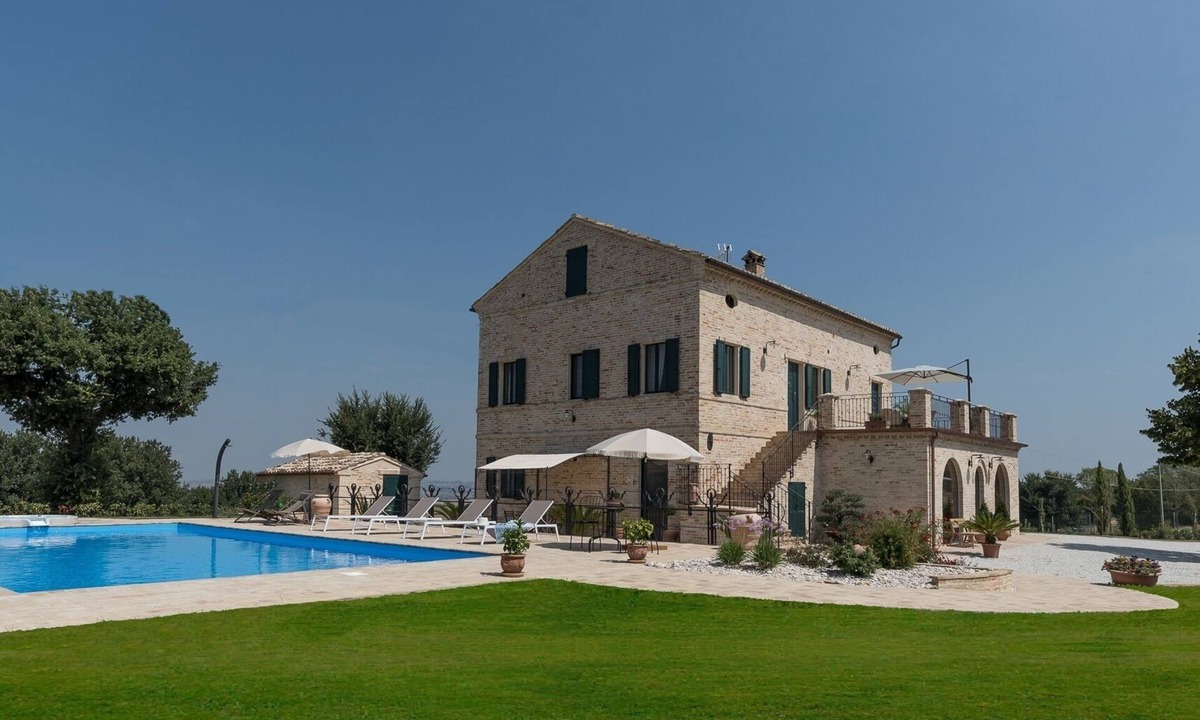 Corridonia House | House Ansietta swimming pool, whirlpool, lounge, picnic area wi-fi air conditioning