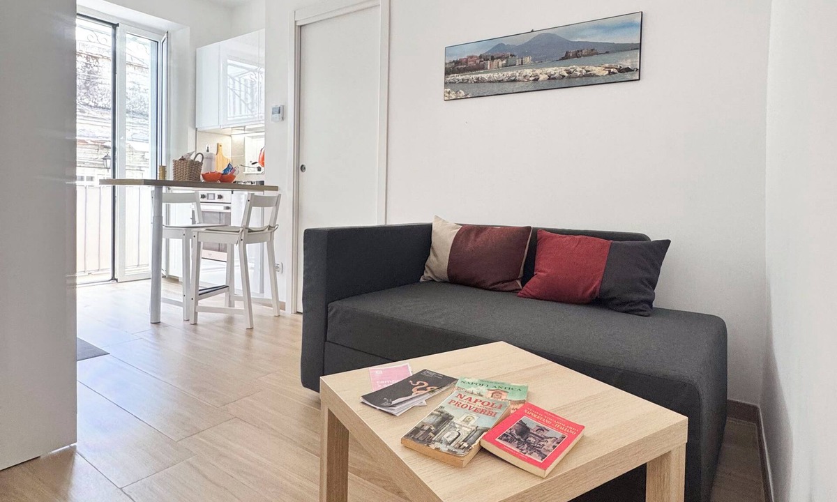 Rione Sanita Apartment | House named Borghesia in the heart of the Sanità district of Naples