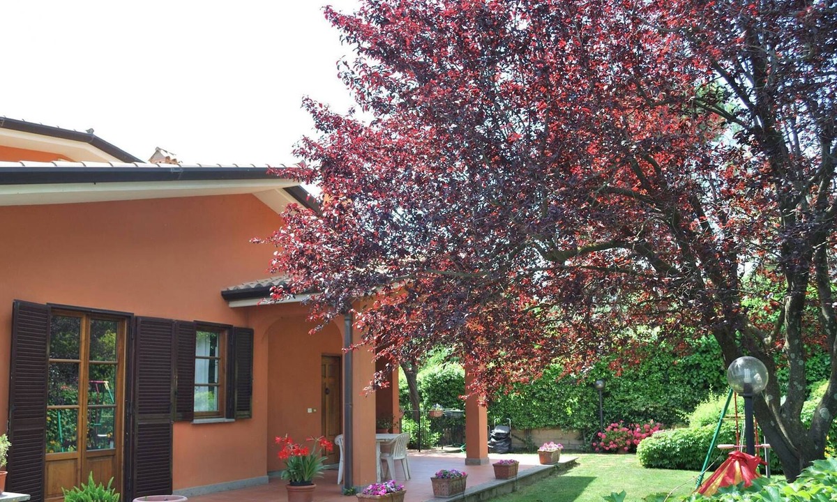 Fonte Nuova Apartment | Independent apartment with garden near Rome