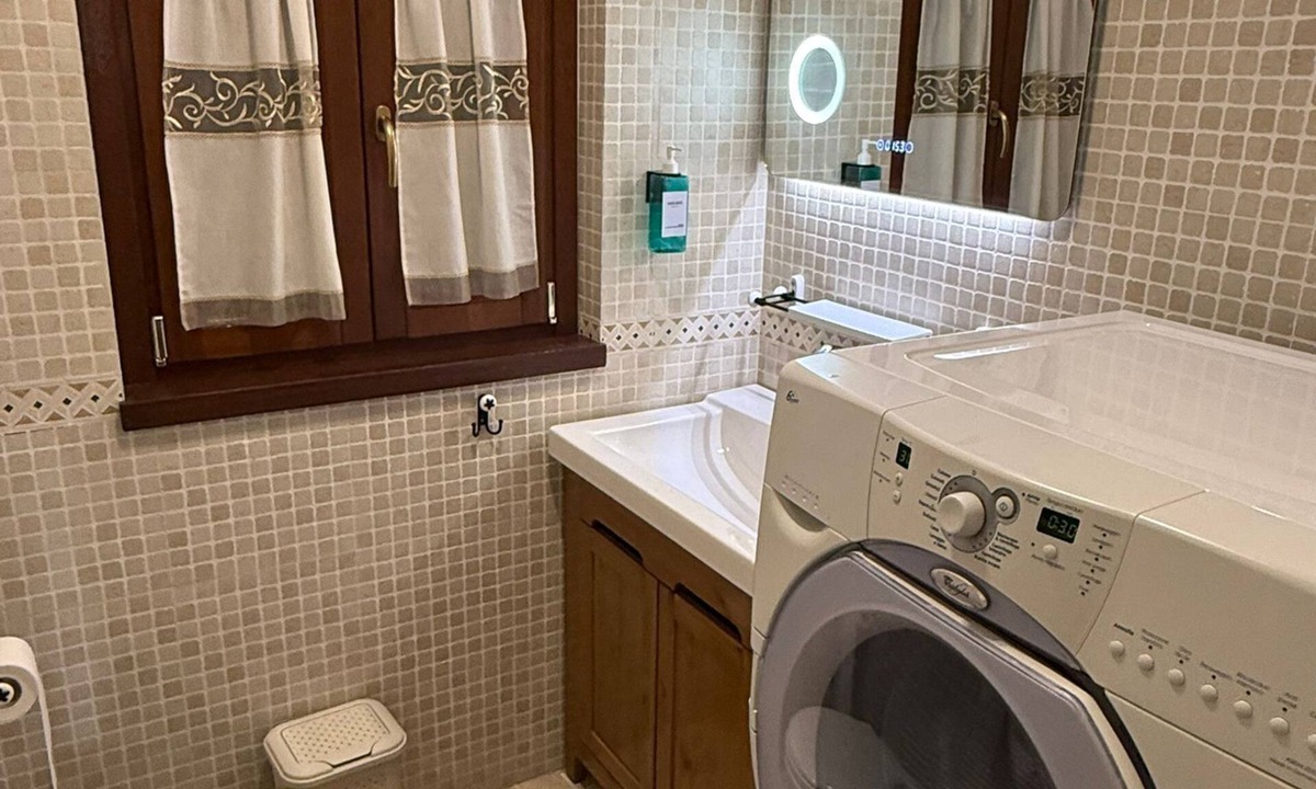 Torre Angela House | Independent villa with free parking space and close to the subway - Rome