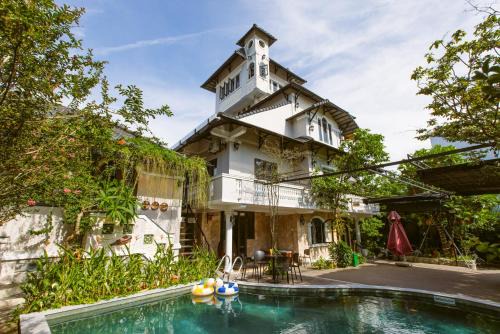Thuy Xuan Villa | Iris Hill Villa Hue
