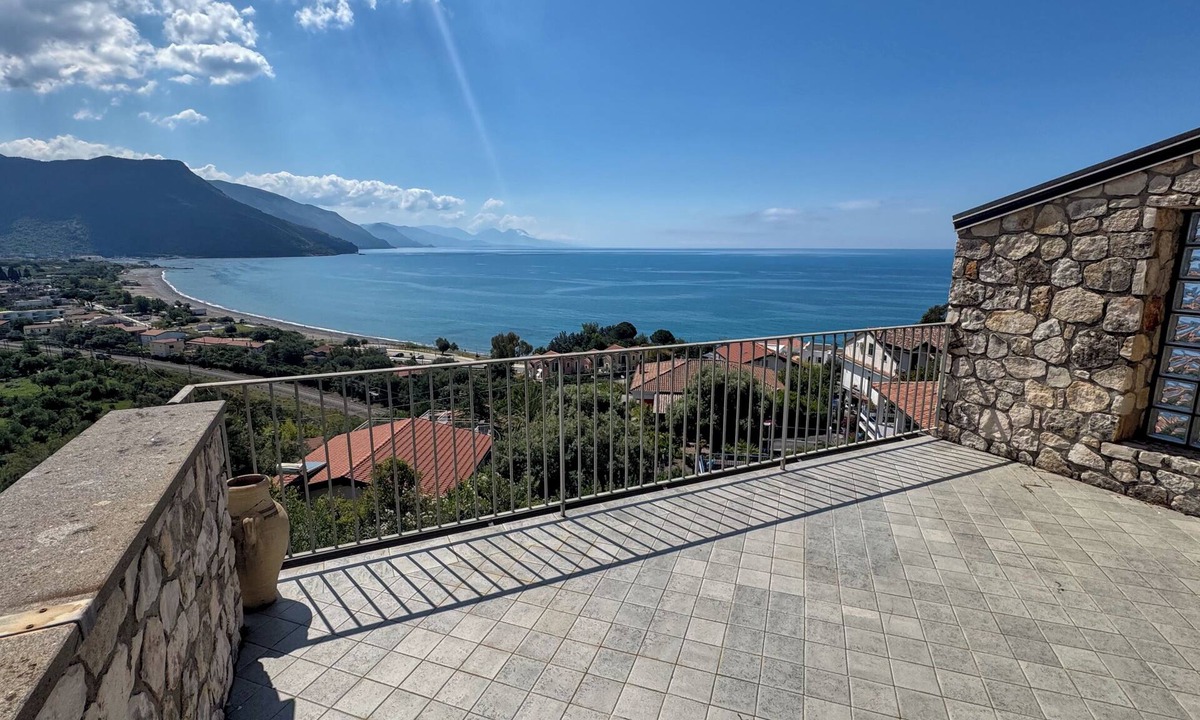 Villammare Villa | Itaca House - ChiacchioProperty