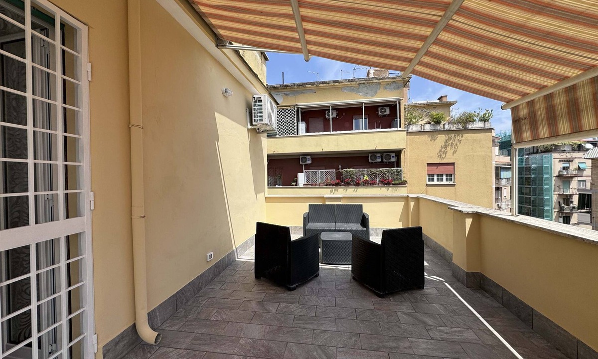 Cinecitta Apartment | JHHIT - Modern penthouse near city center