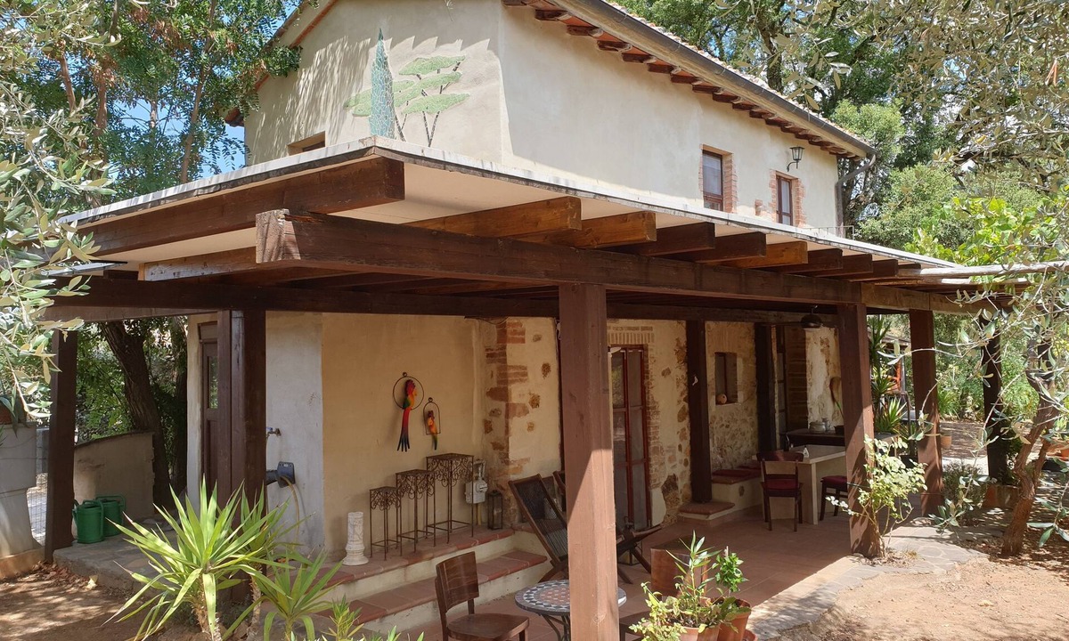 Civitella Paganico House | July/Aug still available! Secluded location! Olives, open fireplace! Pets allowed!