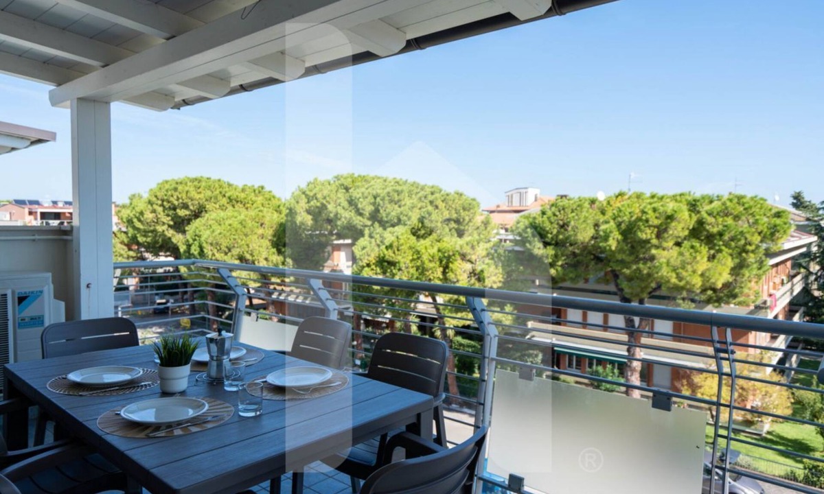 Pineto Apartment | Kapriccioso - Third floor penthouse a few steps from the sea