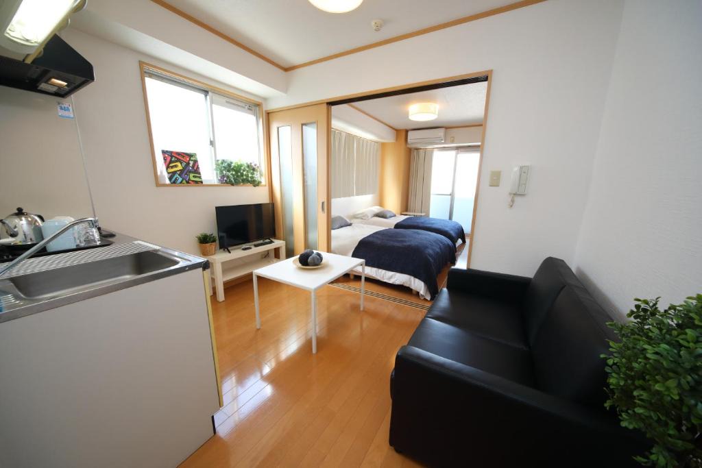 Tanimachi Apartment | Karahori Bloom Hotel
