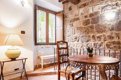 Viterbo House | Katalay House 3 Bedrooms with Bathroom Downtown