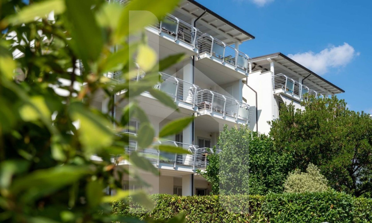 Pineto Apartment | Koraggioso - Three-room apartment on the second floor, on two levels