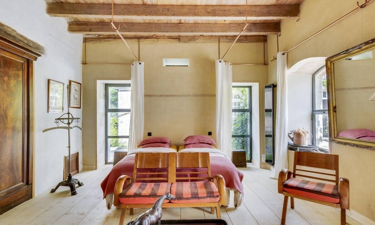 Ingrandes Apartment | L'Ecurie – Former stable with charm and light