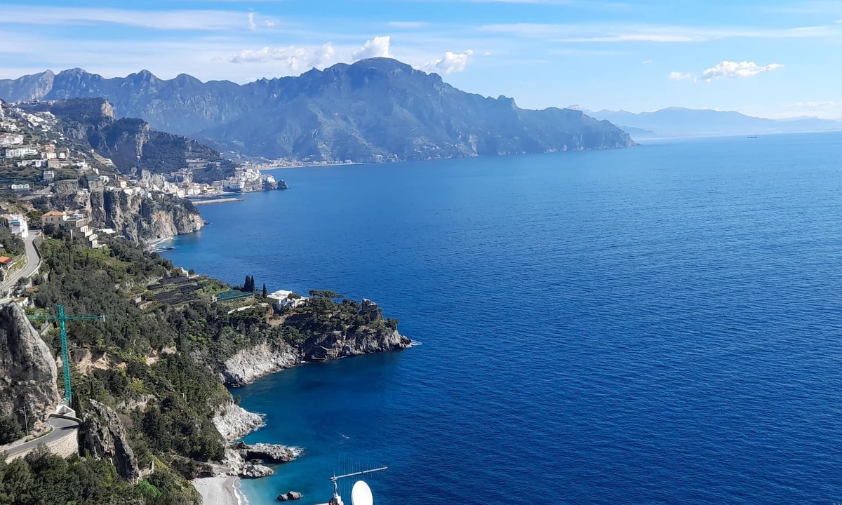 Conca dei Marini Apartment | L'Isola di Prospero: Dimora d'Arte del '400 vista mare
