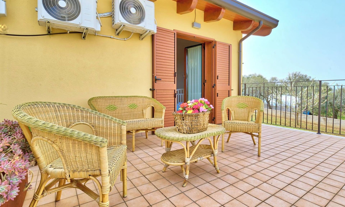 Tollo House | La casa del vino by Interhome