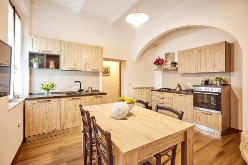 Torrita di Siena Apartment | La Dimora degli Olivi