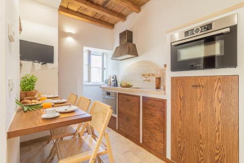 Farnese Apartment | La Dimora del Buttero
