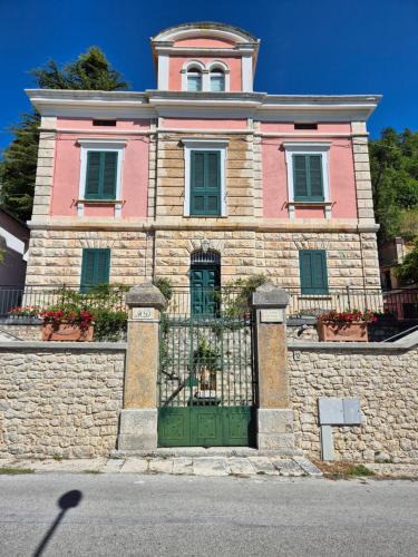Roccamandolfi House | La Dimora del tempo ritrovato