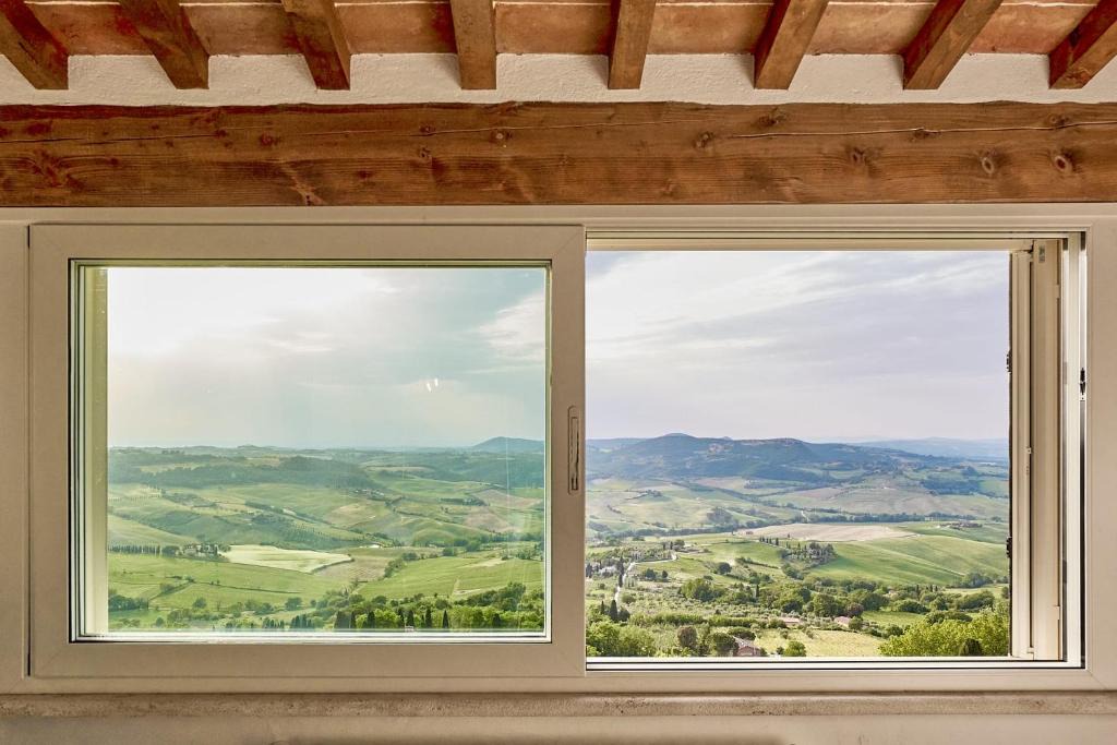 Montepulciano House | La finestra - centro storico Montepulciano, casa panoramica.