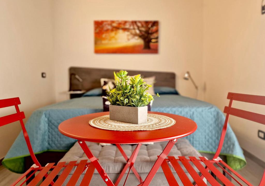 L'Aquila Apartment | La finestra sul cortile by TraMonti Apartments