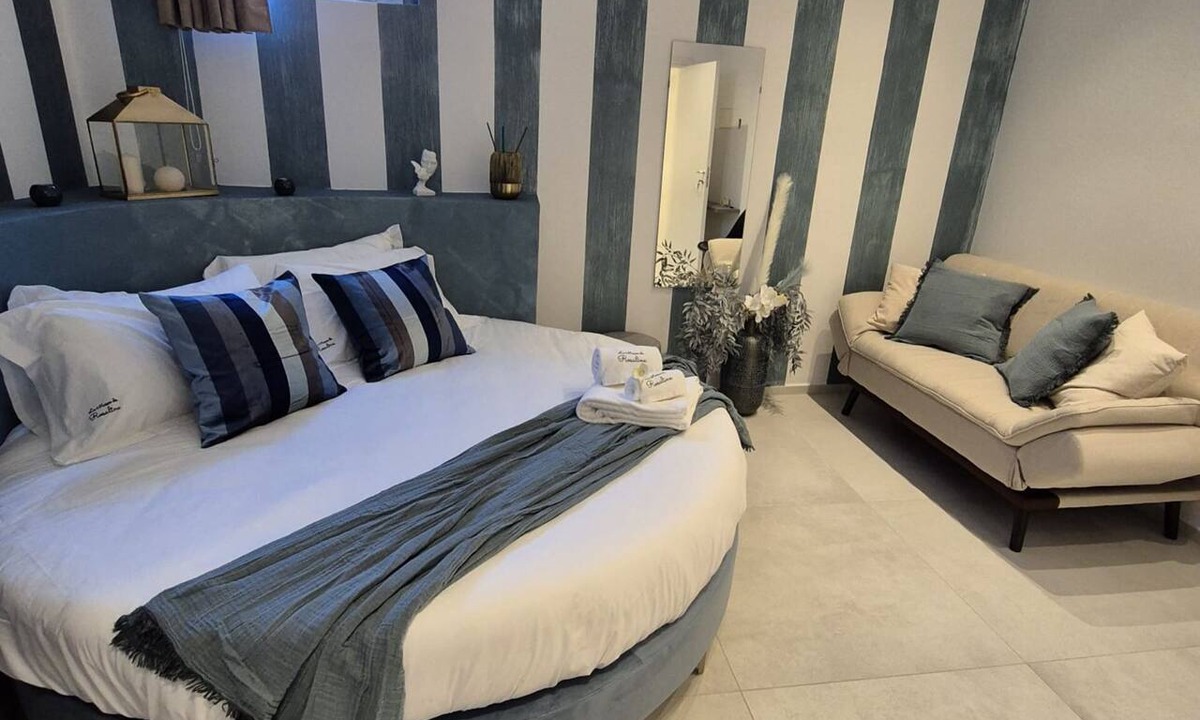 Barletta Hotel | La Maison De Rosaline - La Dea