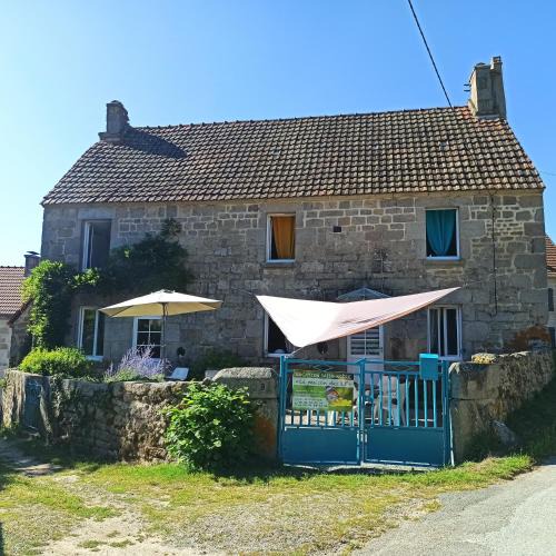 Saint-Medard-la-Rochette House | La Maison des 2L