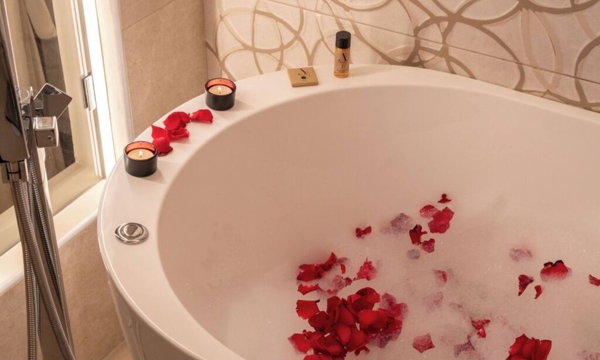 Pellezzano Apartment | La Maison Chic about 5 km from Salerno has 3 cozy rooms