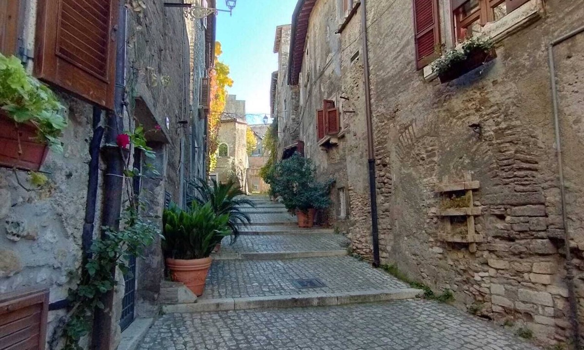Tivoli House | La Mensa Ponderaria