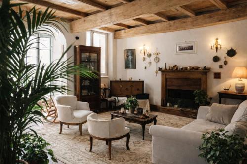 Moricone House | LA MORA Exclusive