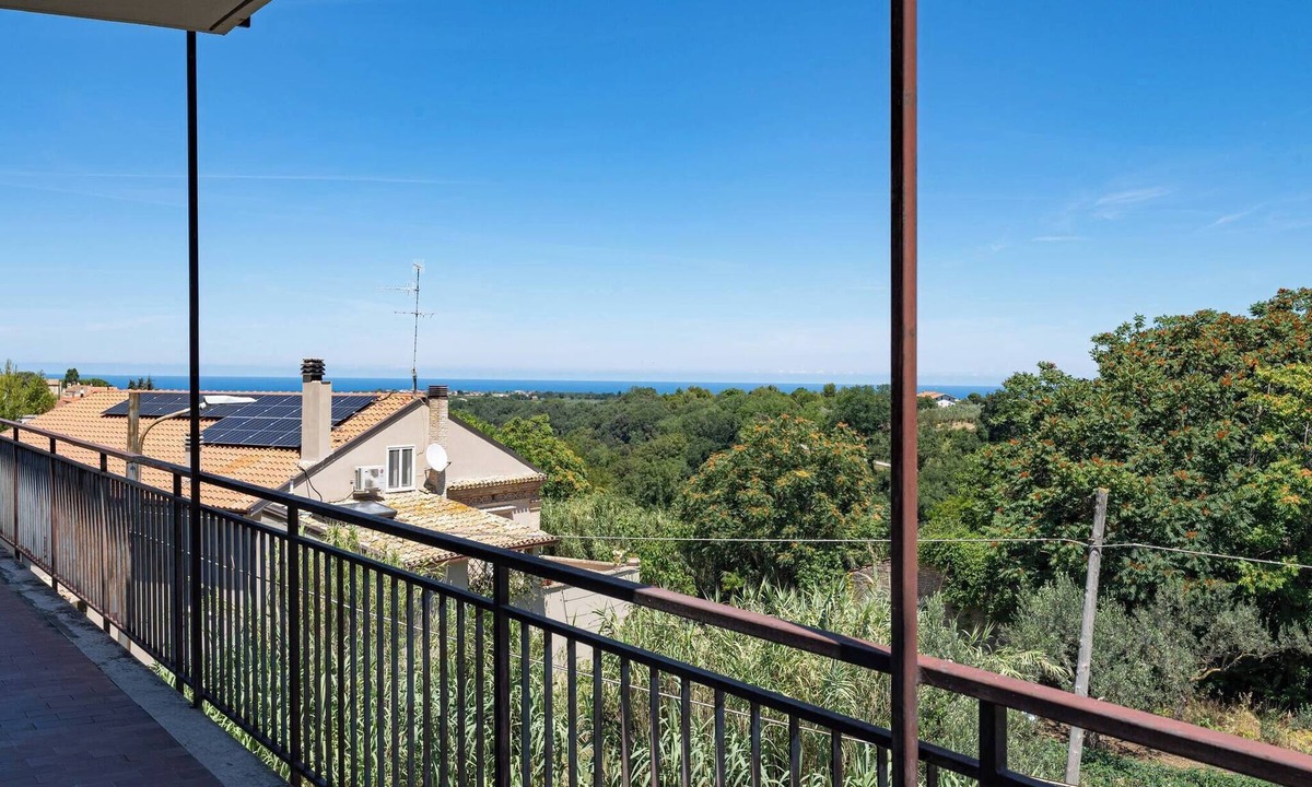 Rocca San Giovanni Apartment | La Rocchetta - YourPlace Abruzzo