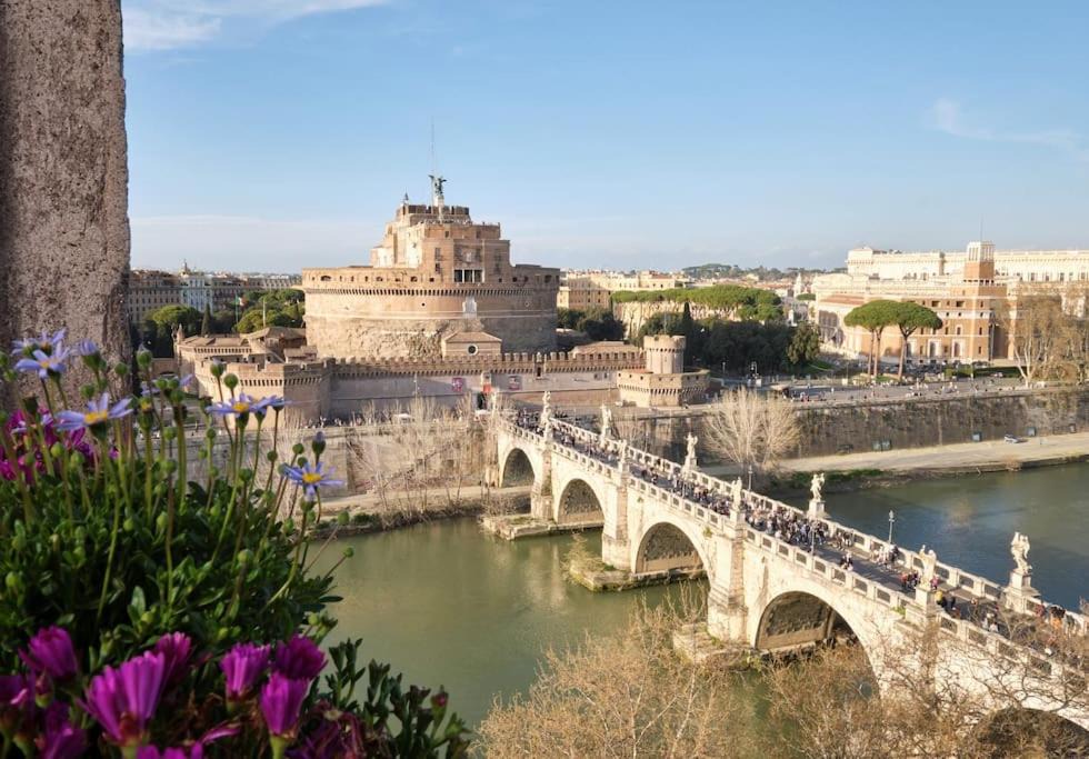 Rione V Ponte Apartment | La Torre di Castel Sant'Angelo