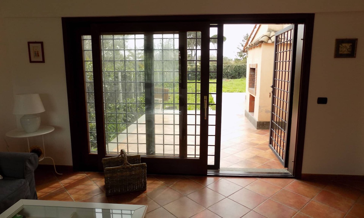 Lake Bracciano Villa | Lake villa for 6 people