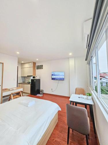 Nhat Tan Apartment | Lakenest 06 - Quiet Place