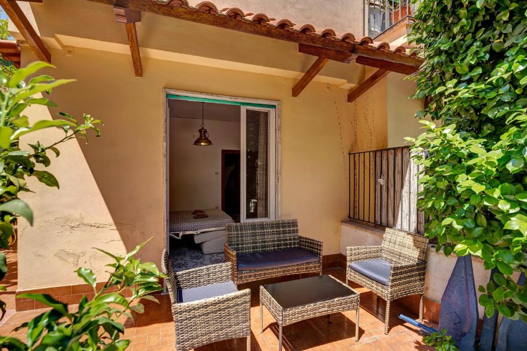 Lacco Ameno House | Lamia Resi