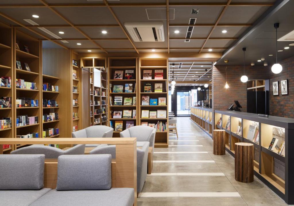 Odori Hotel | LAMP LIGHT BOOKS HOTEL sapporo