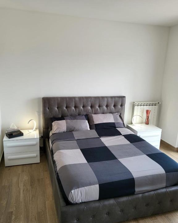 Centro Giano Apartment | LAURENTINA CECCHIGNOLA EUR