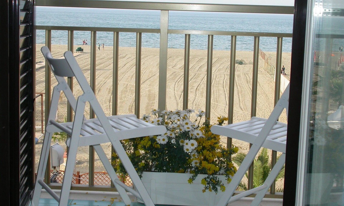 Margherita di Savoia Bed & Breakfast | Le Nereidi B&B