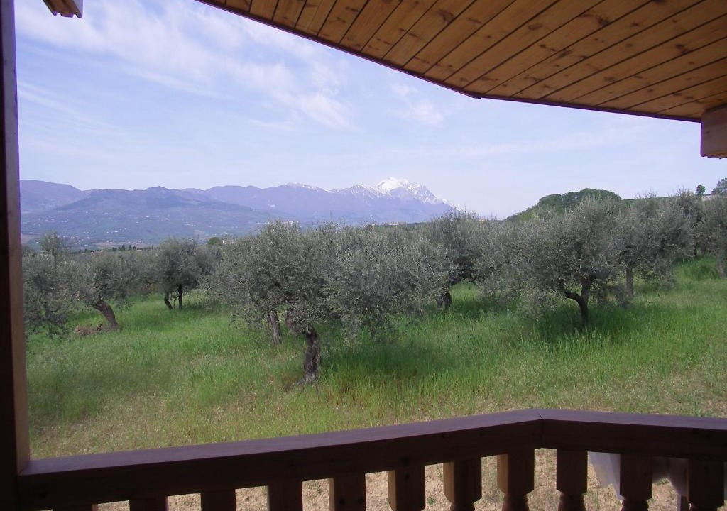 Loreto Aprutino Villa | Loreto Aprutino Log house
