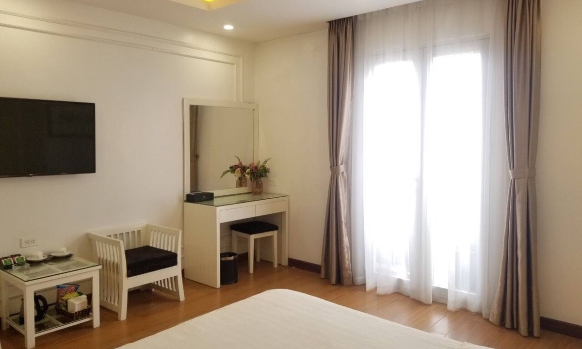 Ha Dong Hotel | Lotus Hotel Van Phuc - by BayLuxury