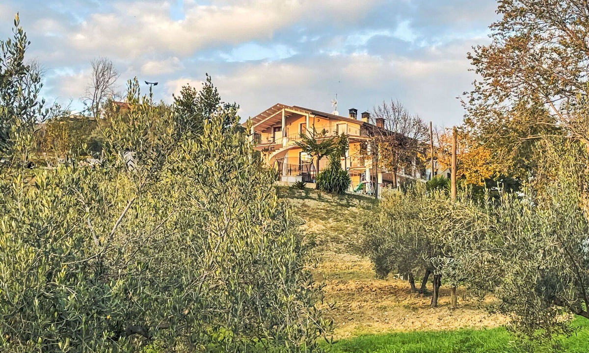 Paglieta Apartment | Lovely apartment for 6 guests with A/C, WIFI, TV, terrace, pets allowed and panoramic view